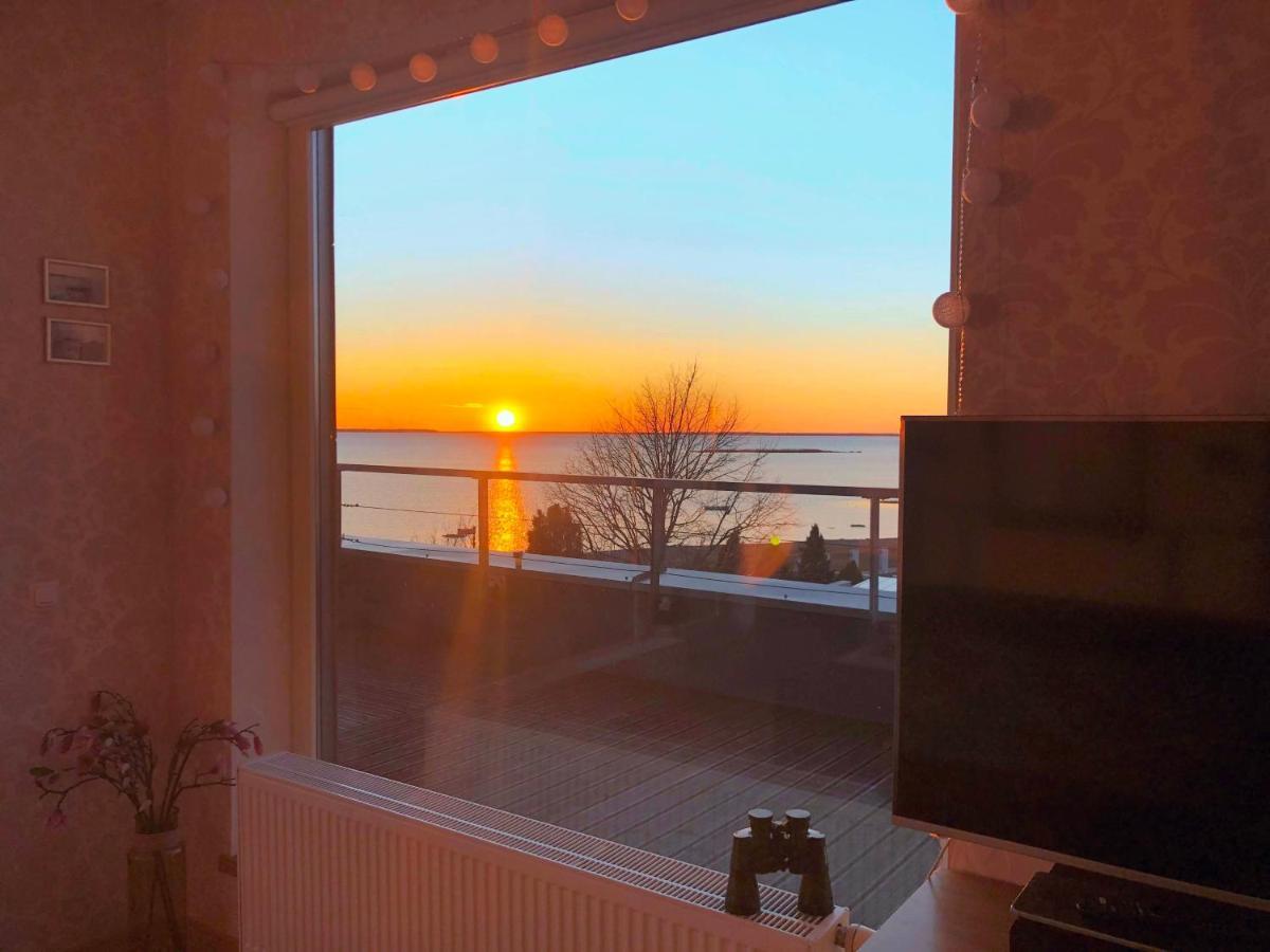 Sunset Dream Apartment With A Panoramic Seaview Haapsalu Exterior photo